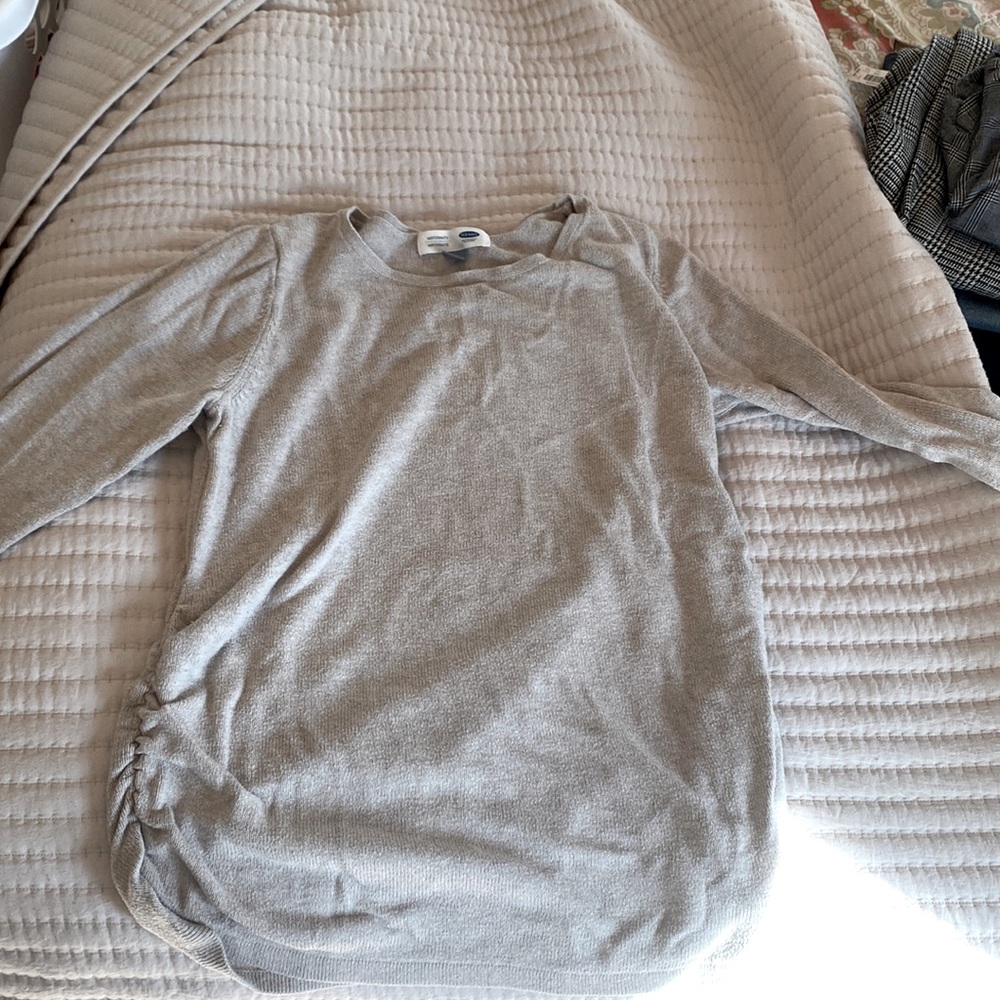 Old Navy maternity sweater XL